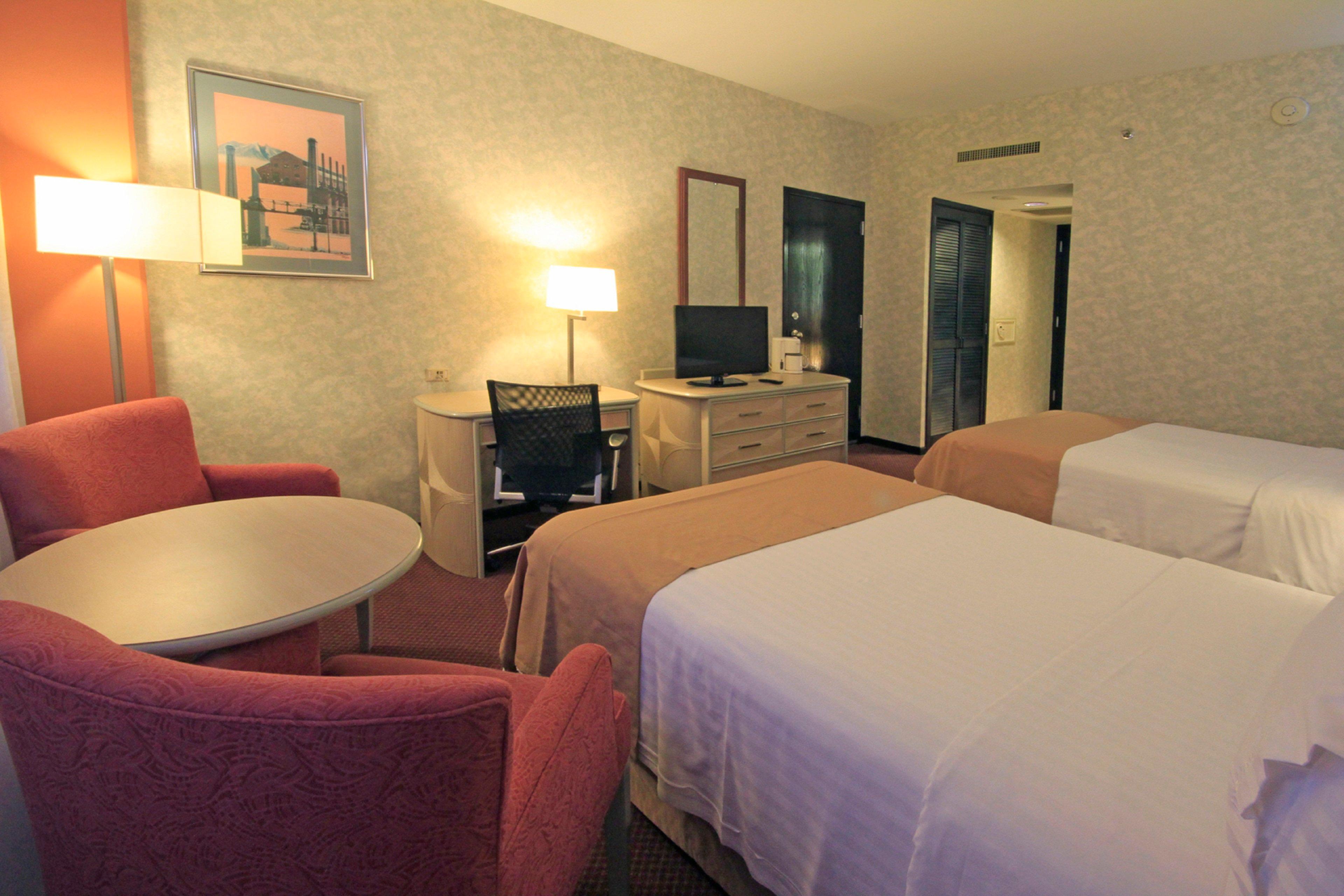 홀리데이 인 몬테레이-파르케 푼디도라 호텔 외부 사진 A typical room at the hotel